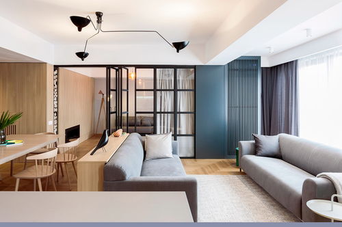 现代风格客厅窗帘搭配效果图